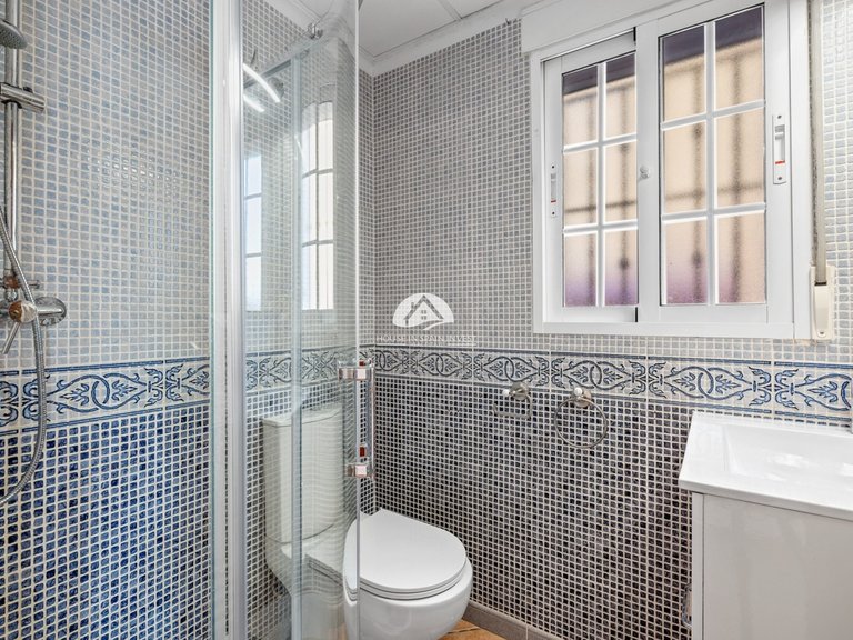 Villa for Sale in Lo Crispin Algorfa - La Finca Golf, Alicante 24