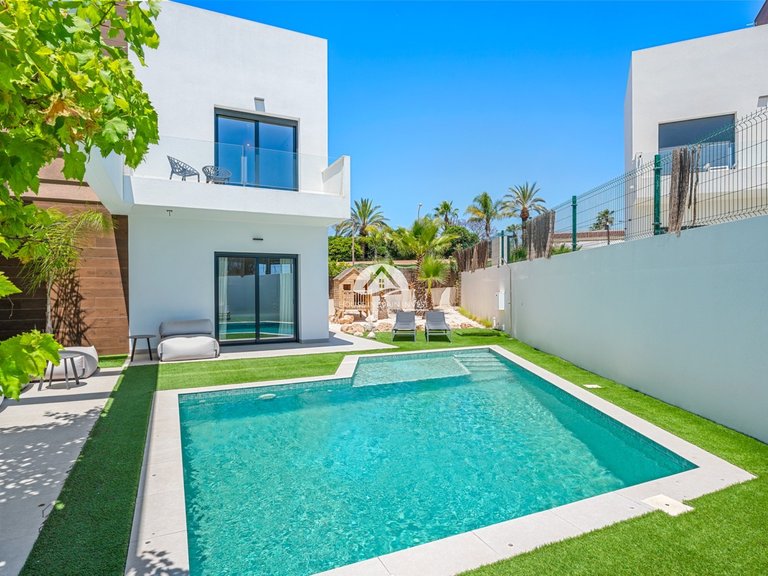 Villa for Sale in Ciudad Quesada - Rojales Rojales - Ciudad Quesada, Alicante 4
