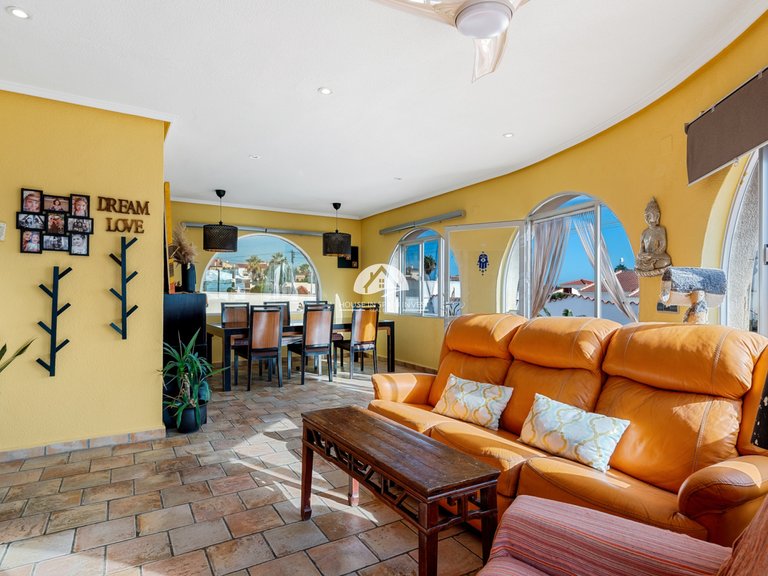 Villa for Sale in Ciudad Quesada Rojales - Ciudad Quesada, Alicante 2