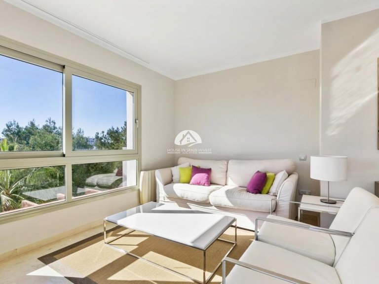 Penthouse for Sale in Las Colinas Golf Orihuela Costa, Alicante 4