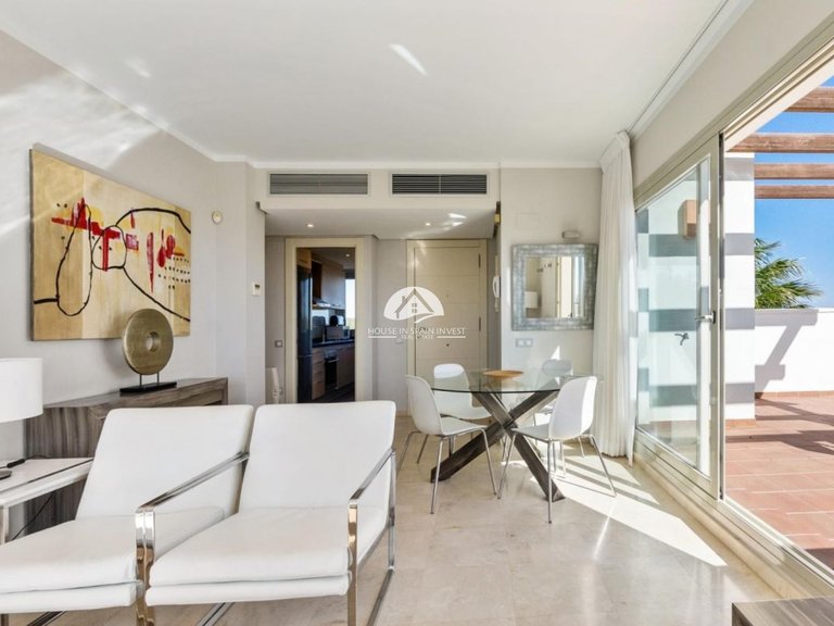Penthouse for Sale in Las Colinas Golf Orihuela Costa, Alicante 11
