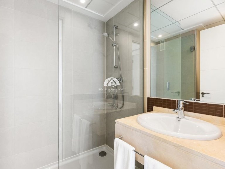Penthouse for Sale in Las Colinas Golf Orihuela Costa, Alicante 19