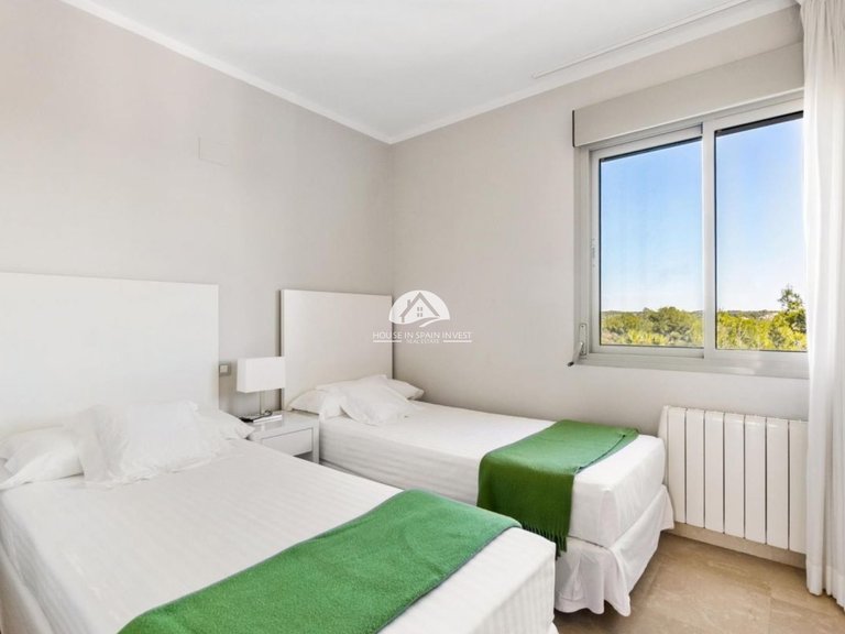 Penthouse for Sale in Las Colinas Golf Orihuela Costa, Alicante 18