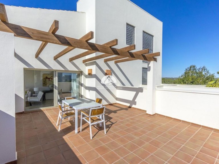 Penthouse for Sale in Las Colinas Golf Orihuela Costa, Alicante 5