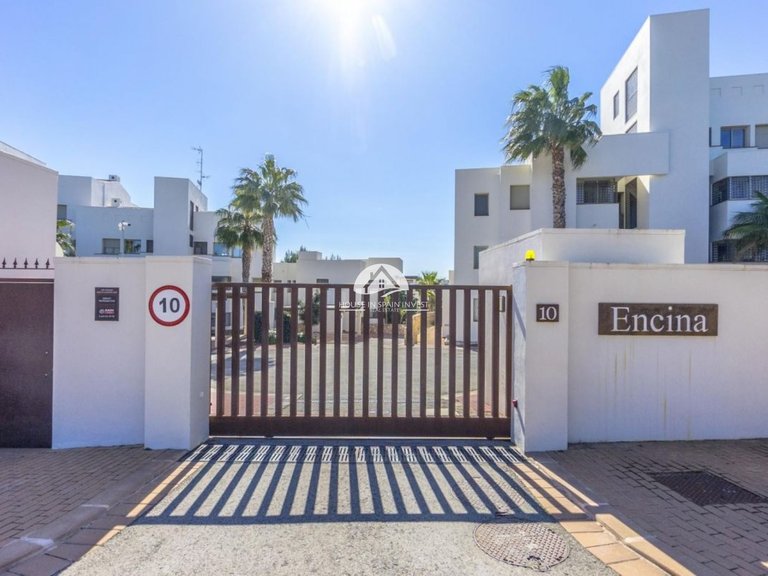 Penthouse for Sale in Las Colinas Golf Orihuela Costa, Alicante 24