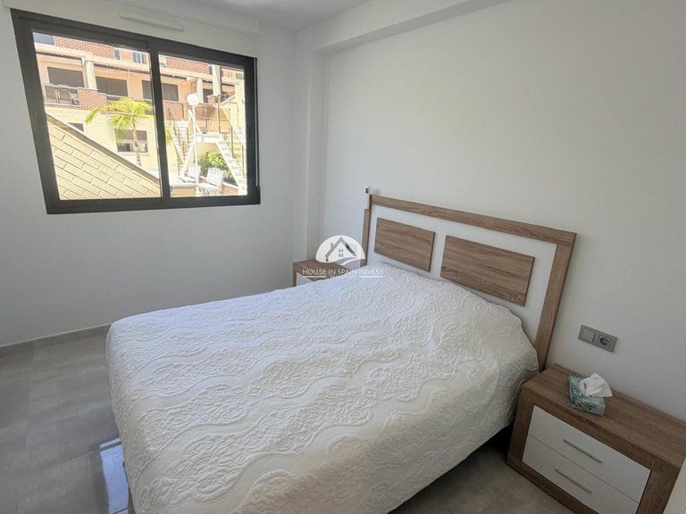 Apartment for Sale in Lomas de Cabo Roig Orihuela Costa, Alicante 11