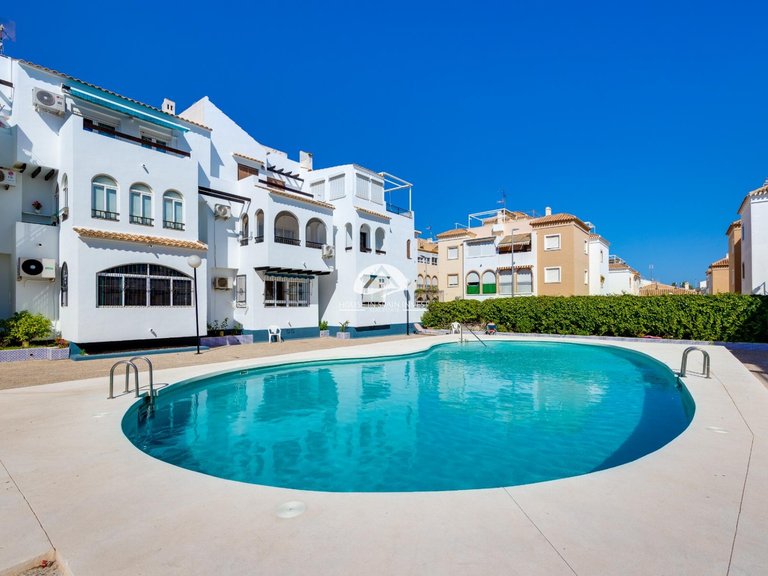 Apartment for Sale in El Acequion - Los Náufragos Torrevieja, Alicante 1