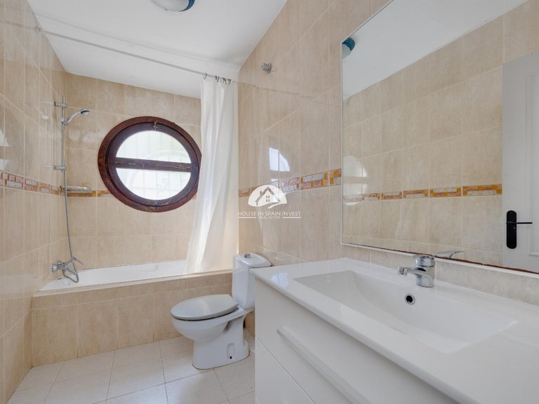 Apartment for Sale in El Acequion - Los Náufragos Torrevieja, Alicante 19