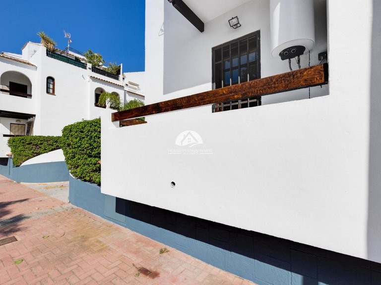 Apartment for Sale in El Acequion - Los Náufragos Torrevieja, Alicante 24