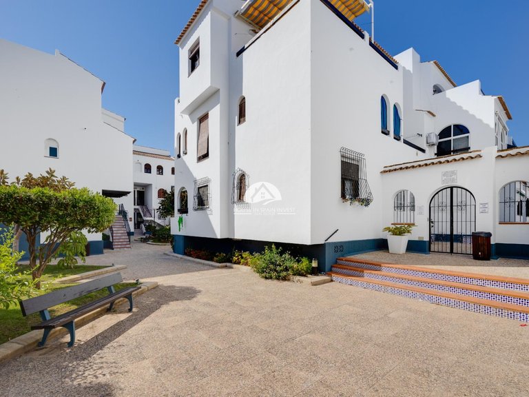 Apartment for Sale in El Acequion - Los Náufragos Torrevieja, Alicante 27