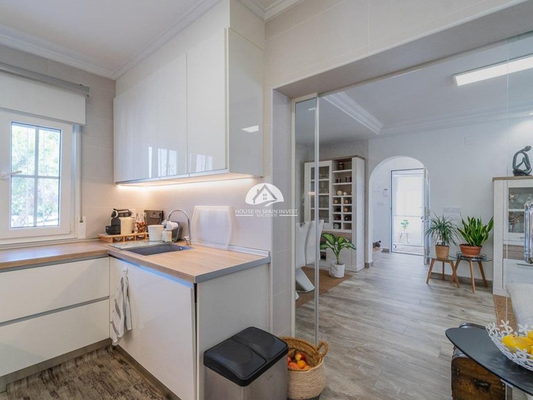 Villa for Sale in Villamartín - Las Filipinas San Miguel De Salinas, Alicante 13