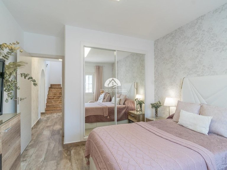 Villa for Sale in Villamartín - Las Filipinas San Miguel De Salinas, Alicante 23