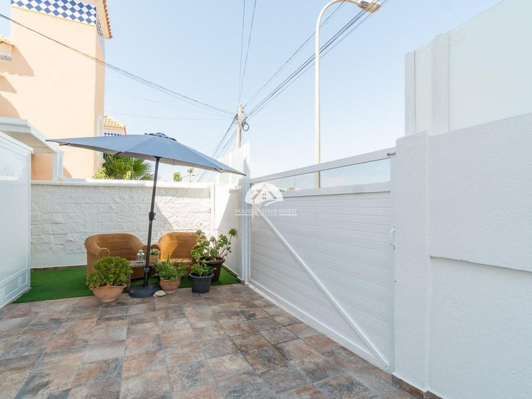 Villa for Sale in Villamartín - Las Filipinas San Miguel De Salinas, Alicante 33