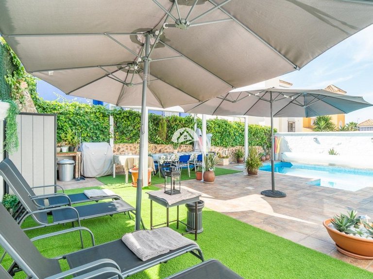 Villa for Sale in Villamartín - Las Filipinas San Miguel De Salinas, Alicante 47
