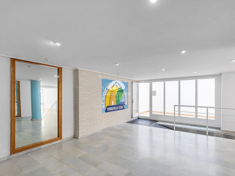 Apartment for Sale in Playa del Cura Torrevieja, Alicante 25