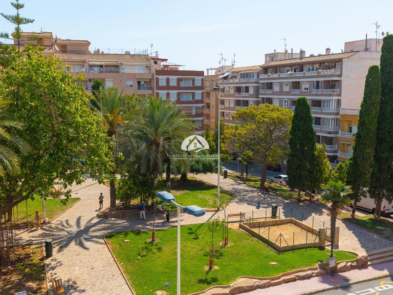 Apartment for Sale in Playa del Cura Torrevieja, Alicante 31