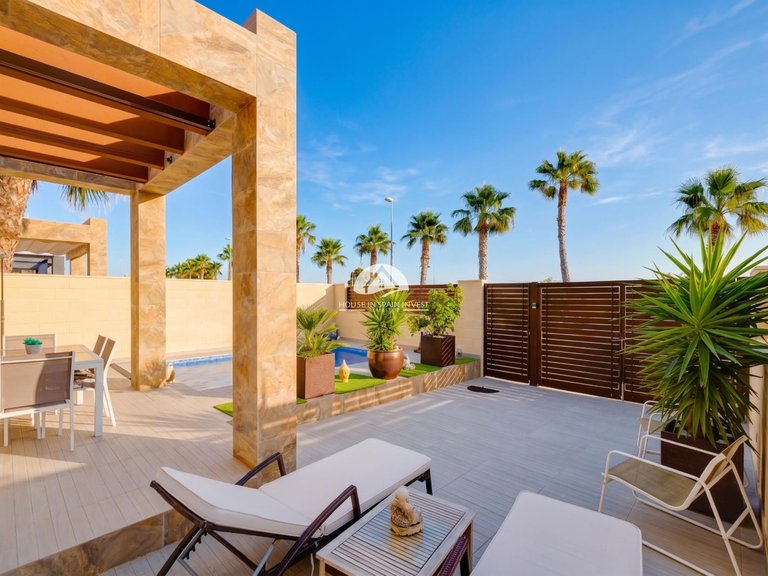 Villa for Sale in Rojales Rojales - Ciudad Quesada, Alicante 6