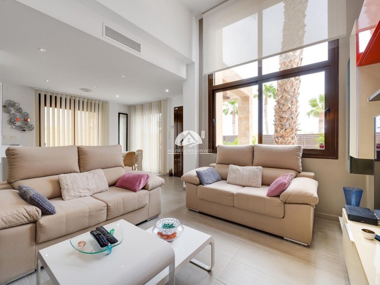 Villa for Sale in Rojales Rojales - Ciudad Quesada, Alicante 20