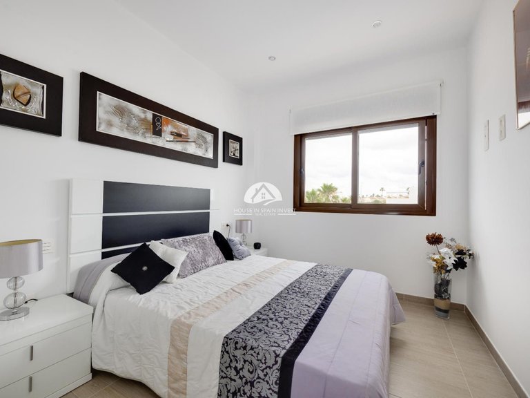 Villa for Sale in Rojales Rojales - Ciudad Quesada, Alicante 32