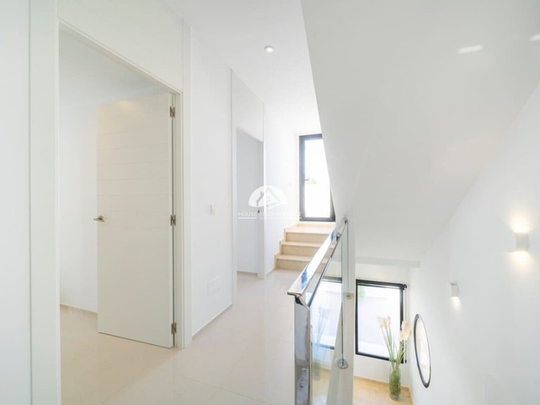 Villa for Sale in Ciudad Quesada Rojales - Ciudad Quesada, Alicante 23