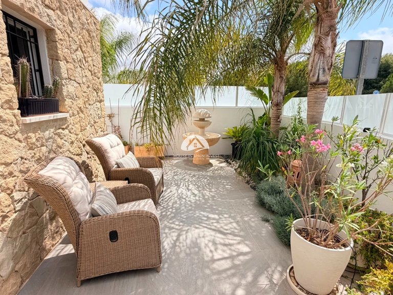 Villa for Sale in Los Montesinos Los Montesinos, Alicante 4