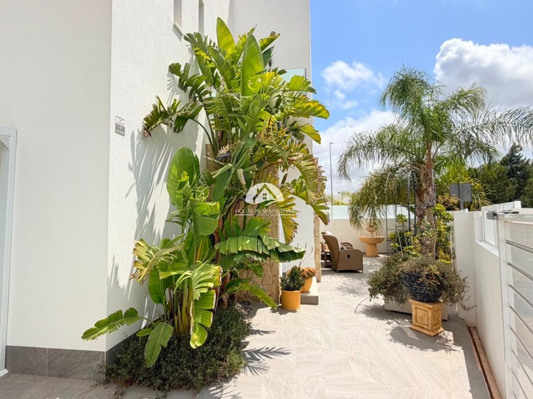 Villa for Sale in Los Montesinos Los Montesinos, Alicante 10