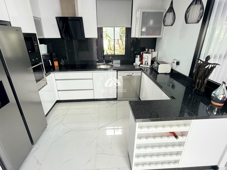 Villa for Sale in Los Montesinos Los Montesinos, Alicante 17