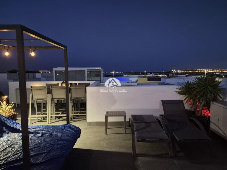 Villa for Sale in Los Montesinos Los Montesinos, Alicante 41