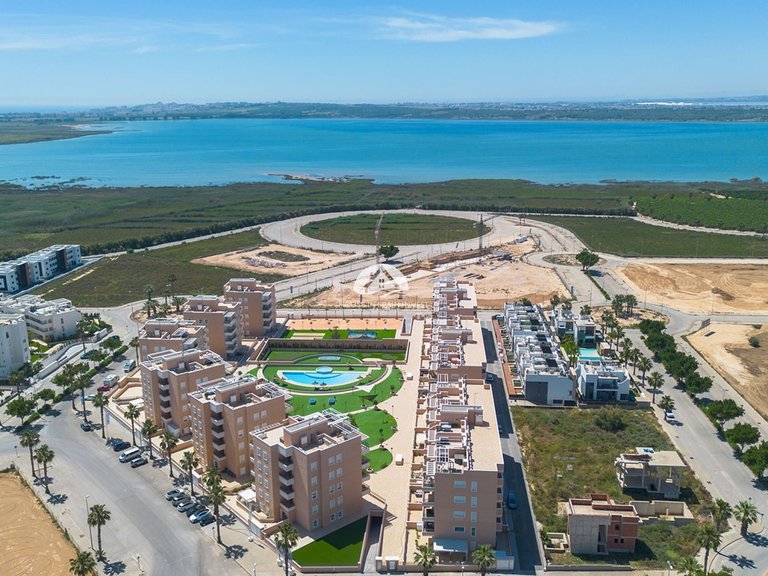 Apartment for Sale in Guardamar - El Raso Guardamar Del Segura, Alicante 11