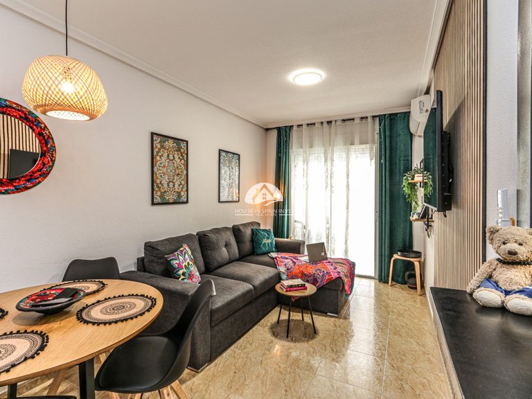 Apartment for Sale in Torrevieja Torrevieja, Alicante 1