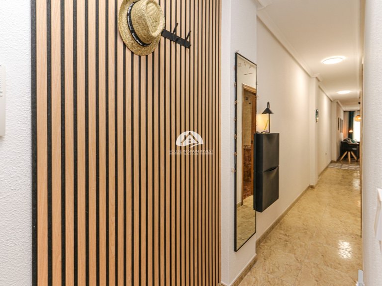 Apartment for Sale in Torrevieja Torrevieja, Alicante 16