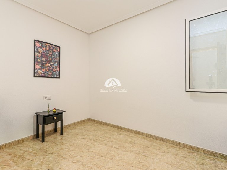 Apartment for Sale in Torrevieja Torrevieja, Alicante 17