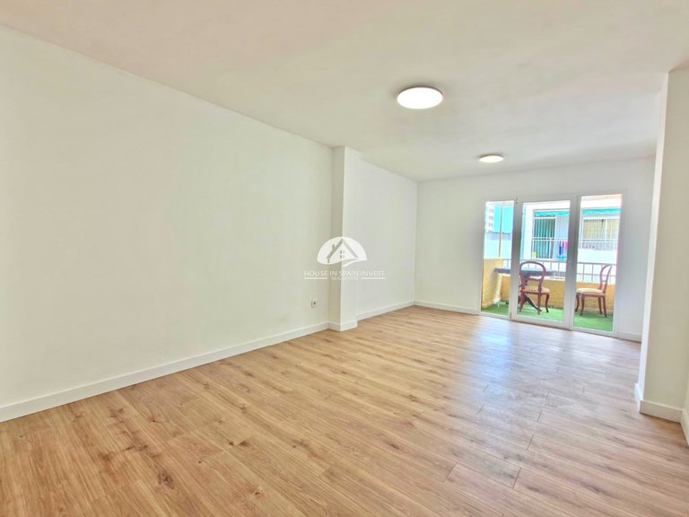 Apartment for Sale in El Acequion - Los Náufragos Torrevieja, Alicante 1