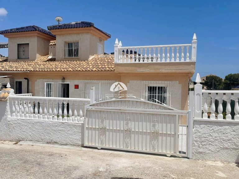 Town House for Sale in Ciudad Quesada Rojales - Ciudad Quesada, Alicante 1