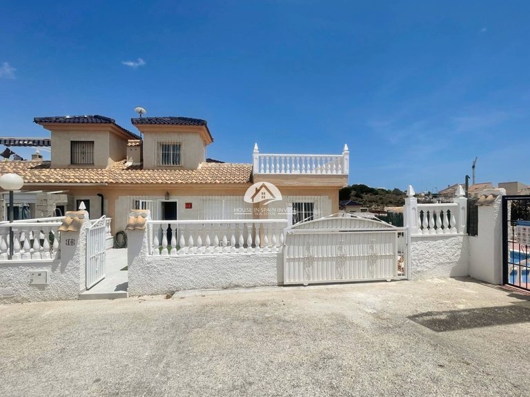 Town House for Sale in Ciudad Quesada Rojales - Ciudad Quesada, Alicante 2