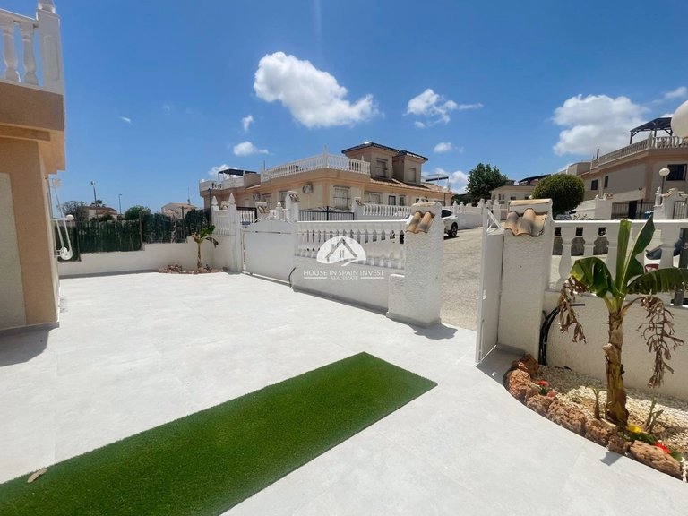 Town House for Sale in Ciudad Quesada Rojales - Ciudad Quesada, Alicante 5