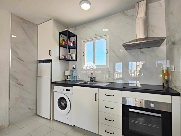 Town House for Sale in Punta Prima Torrevieja, Alicante 20