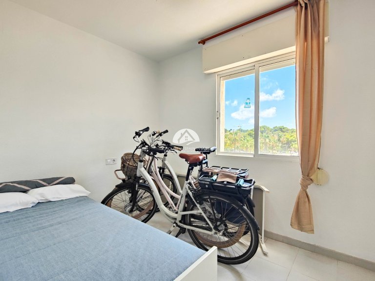 Town House for Sale in Punta Prima Torrevieja, Alicante 32