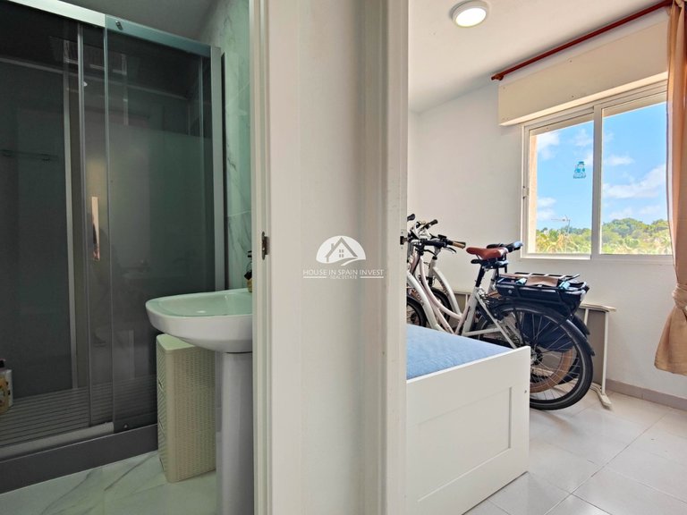 Town House for Sale in Punta Prima Torrevieja, Alicante 30