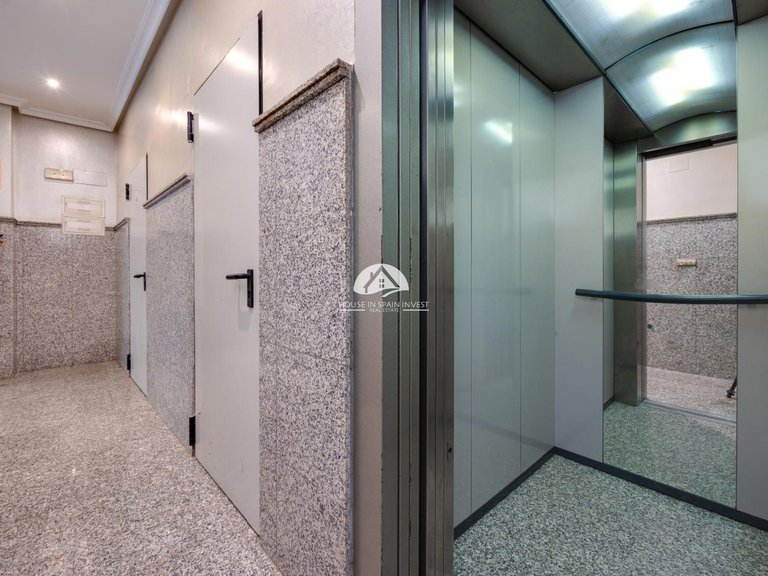 Penthouse for Sale in El Acequion - Los Náufragos Torrevieja, Alicante 3