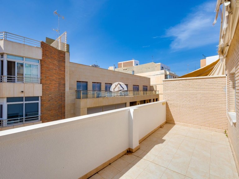 Penthouse for Sale in El Acequion - Los Náufragos Torrevieja, Alicante 36