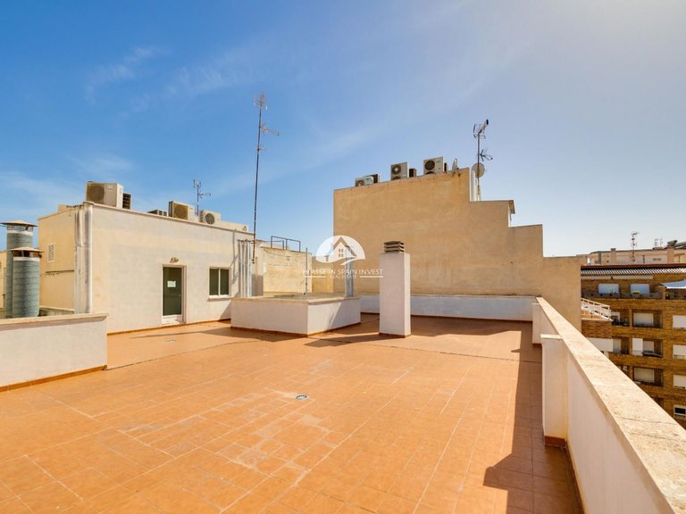 Penthouse for Sale in El Acequion - Los Náufragos Torrevieja, Alicante 40