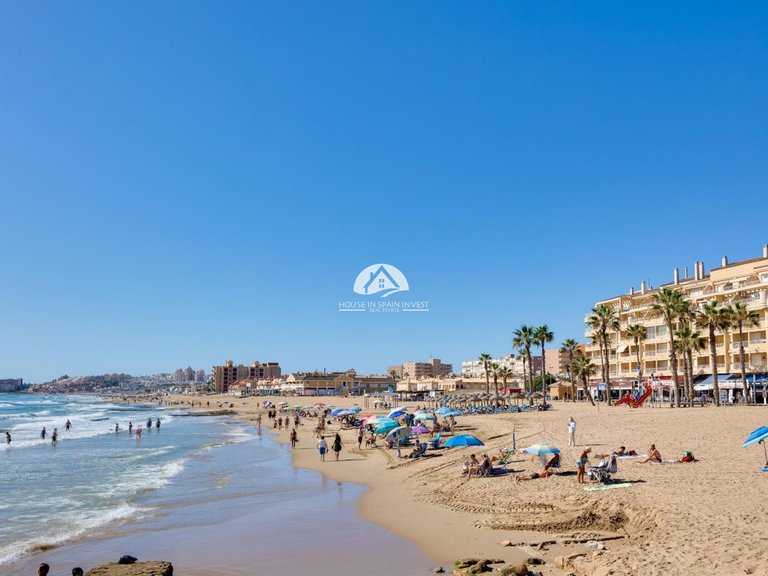 Penthouse for Sale in La Mata Torrevieja, Alicante 26