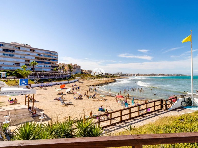 Penthouse for Sale in La Mata Torrevieja, Alicante 32