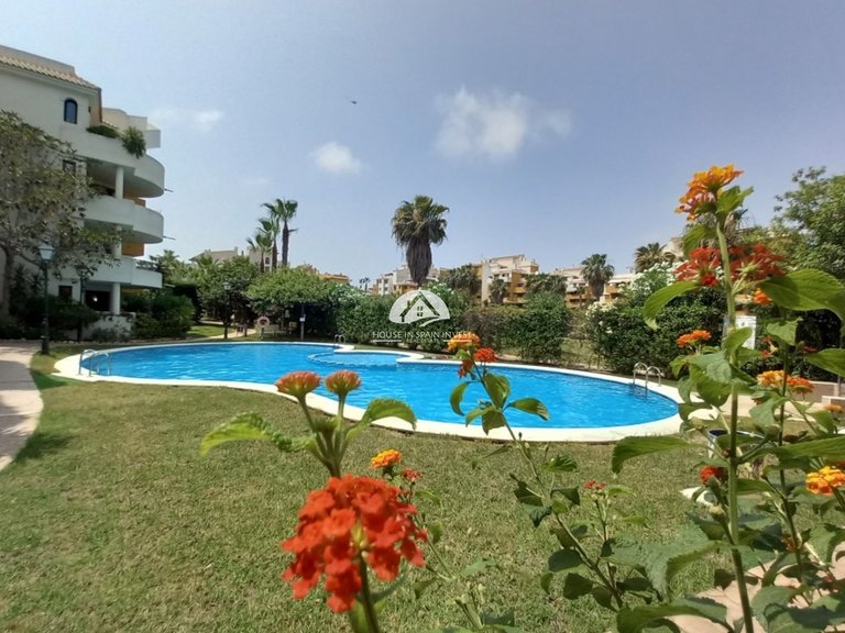 Penthouse for Sale in Punta Prima Torrevieja, Alicante 25