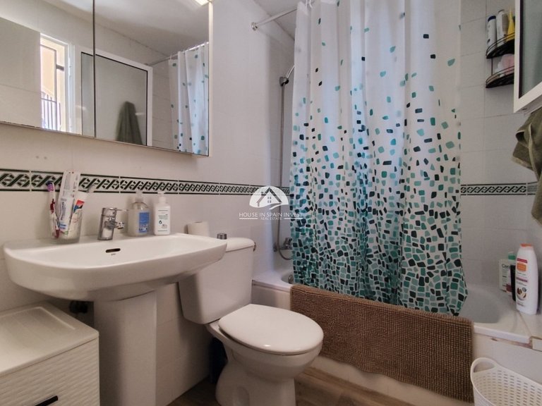 Apartment for Sale in Torrevieja Torrevieja, Alicante 12
