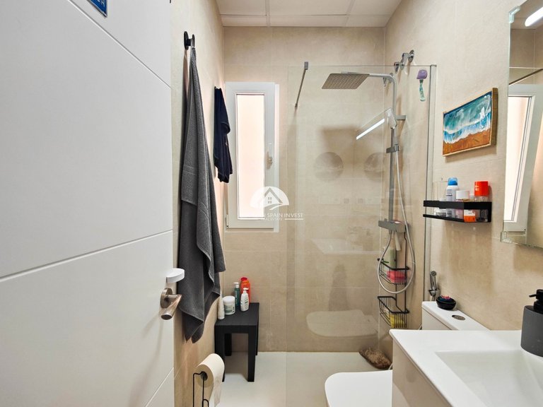Apartment for Sale in El Acequion - Los Náufragos Torrevieja, Alicante 33