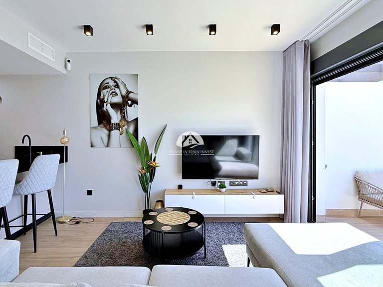 Penthouse for Sale in Punta Prima Orihuela Costa, Alicante 9