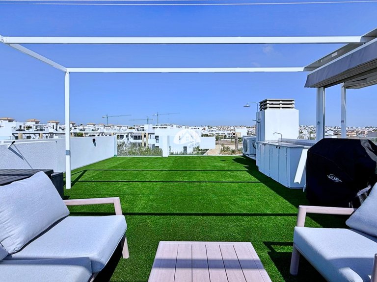 Penthouse for Sale in Punta Prima Orihuela Costa, Alicante 31