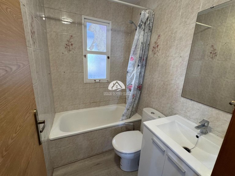 Apartment for Sale in Playa de los Locos Torrevieja, Alicante 17
